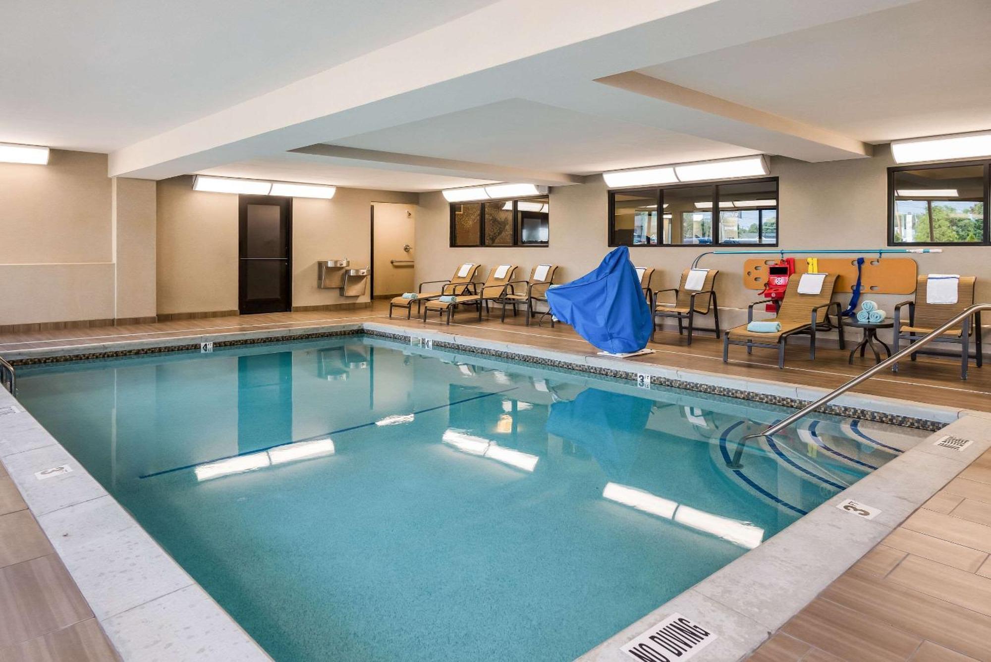 Country Inn & Suites By Radisson, Grandville-Grand Rapids West, Mi Extérieur photo